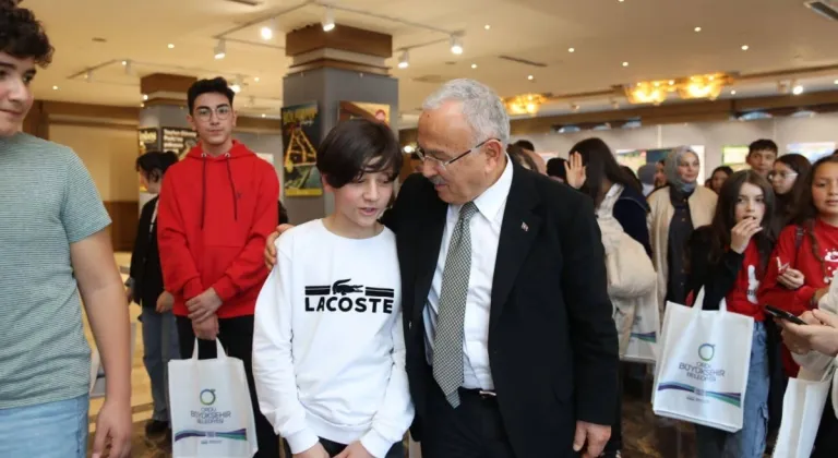 Büyükşehir'den öğrencilere anlamlı jest