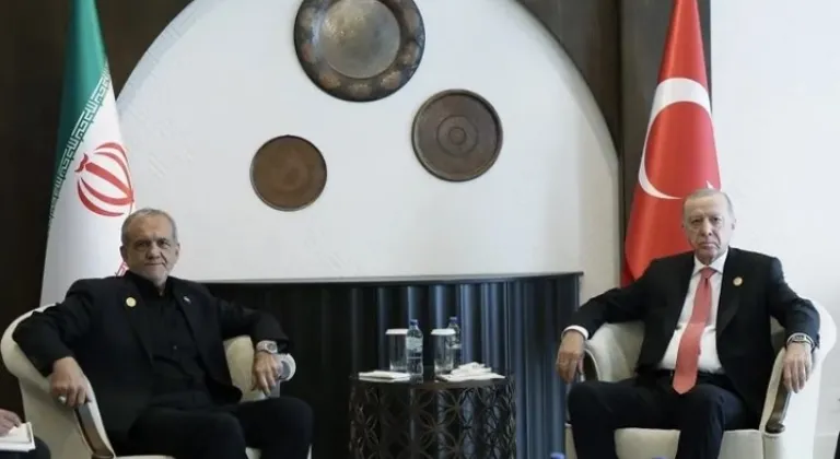 Erdoğan ve Reisi, Azerbaycan’da Bir Araya Geldi